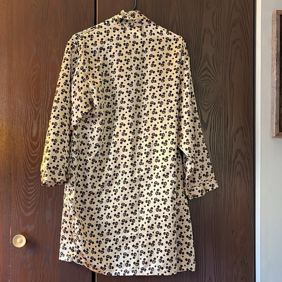 Disney 2pc. Lounging set with pants and robe. Shiny, silky appearance. Size S/M - Picture 8 of 14